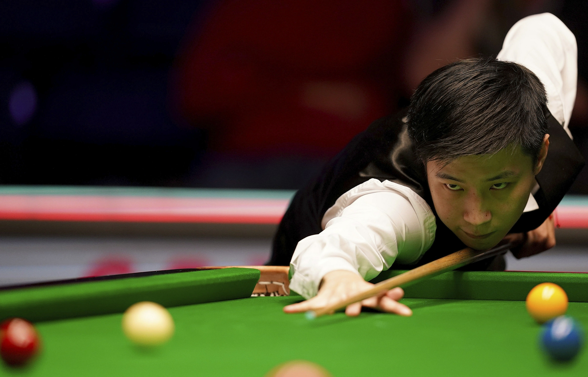 年轻球员以 年轻球员以